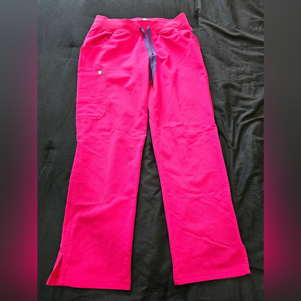 Figs Ultra Rose M